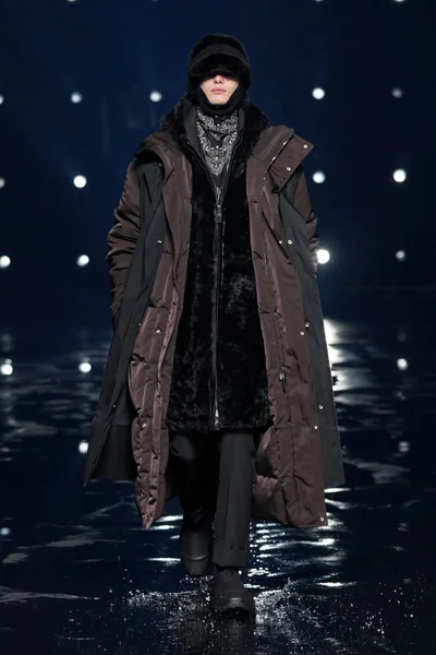 Look 26